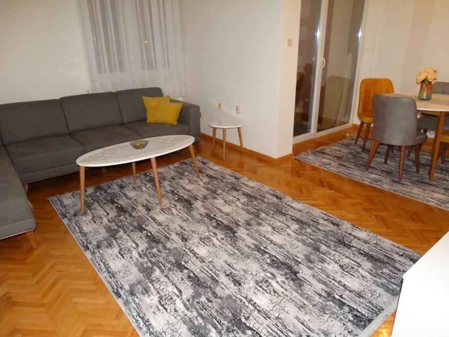 Miro'S Place Skopje Ngoại thất bức ảnh